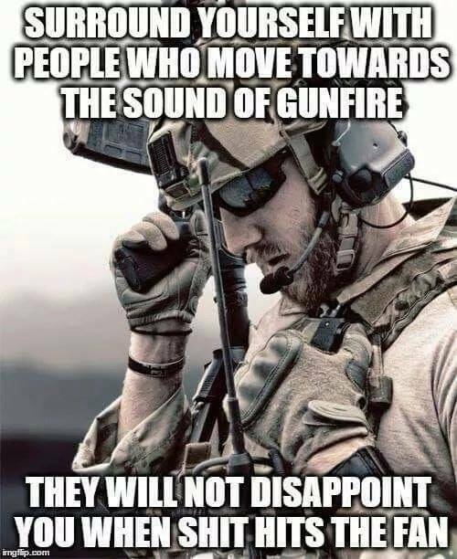 TACTICAL MORALE PATCH "THAT WHICH DOES NOT KILL ME SHOULD RUN" HOOK BACK LOOK!!