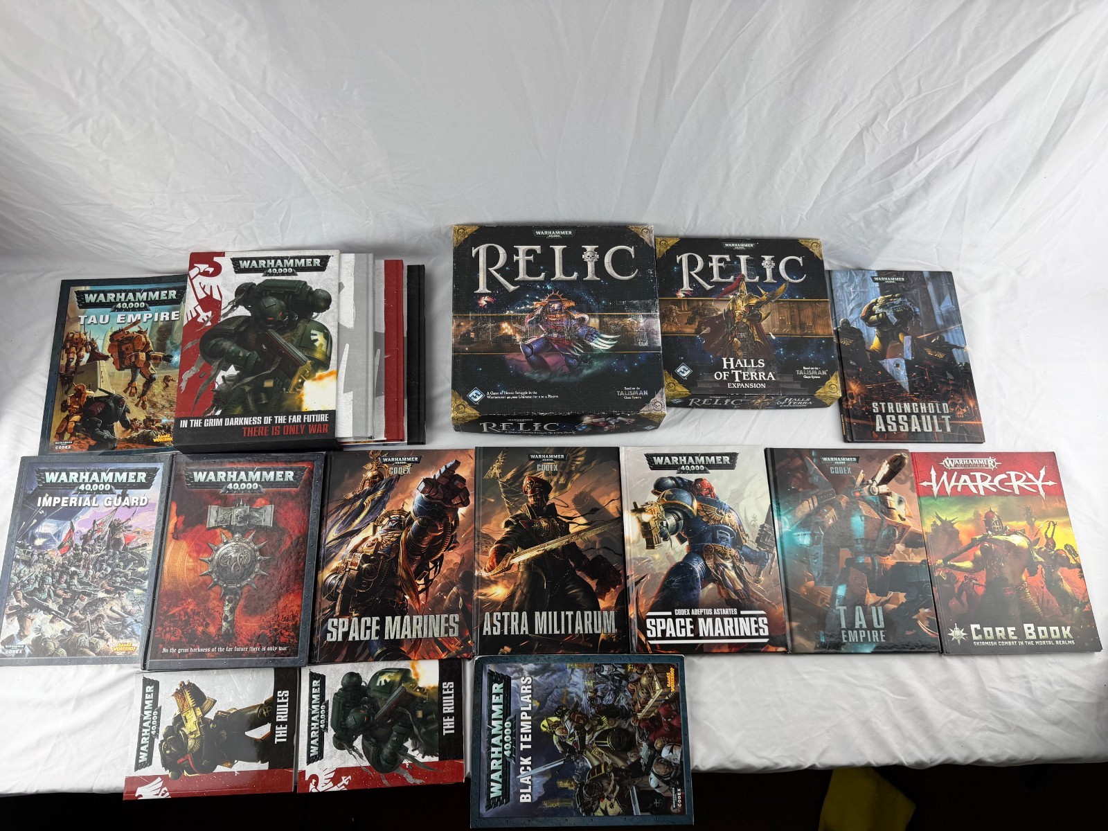 Warhammer 40,000 Relic Board Game Bundle & Codex Lot