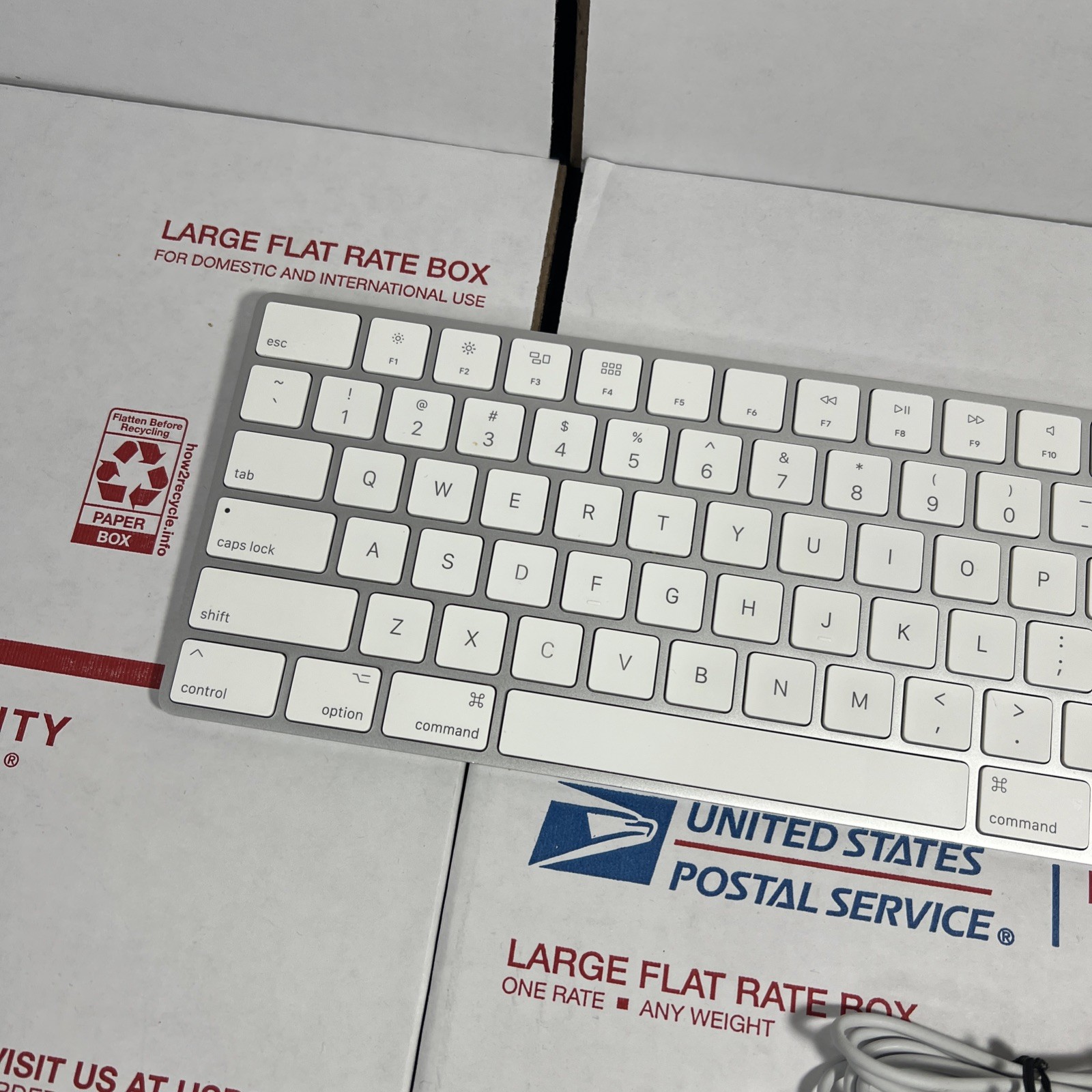 Apple A1843 Magic Keyboard with Numeric Keypad + Cable - SAME DAY - WARRANTY