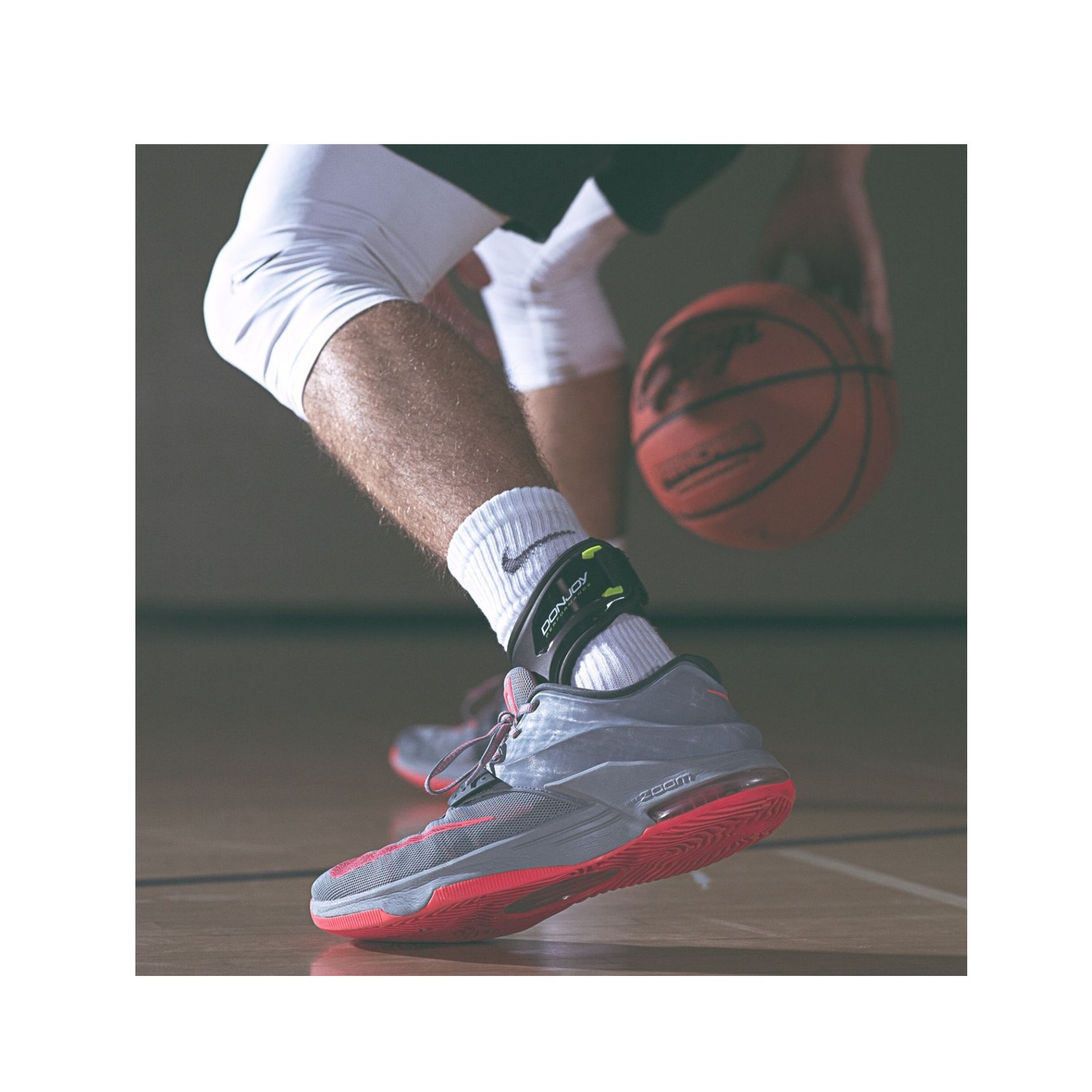 DONJOY PERFORMANCE - POD Ankle Brace- Black- XS-RIGHT