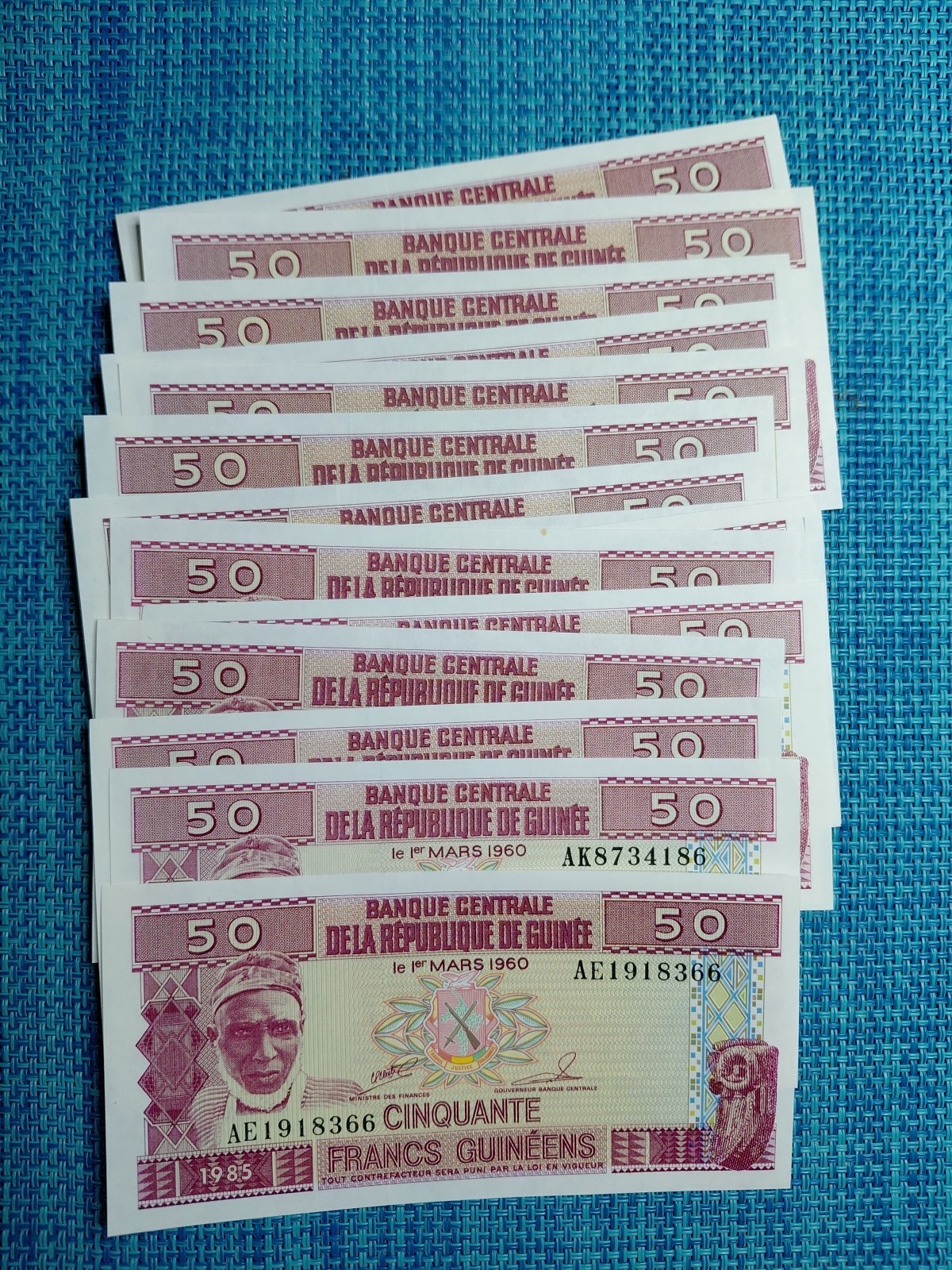🇬🇼 Guinea  50 francs 1985 P-29  UNC (EACH) banknotes 012826-4