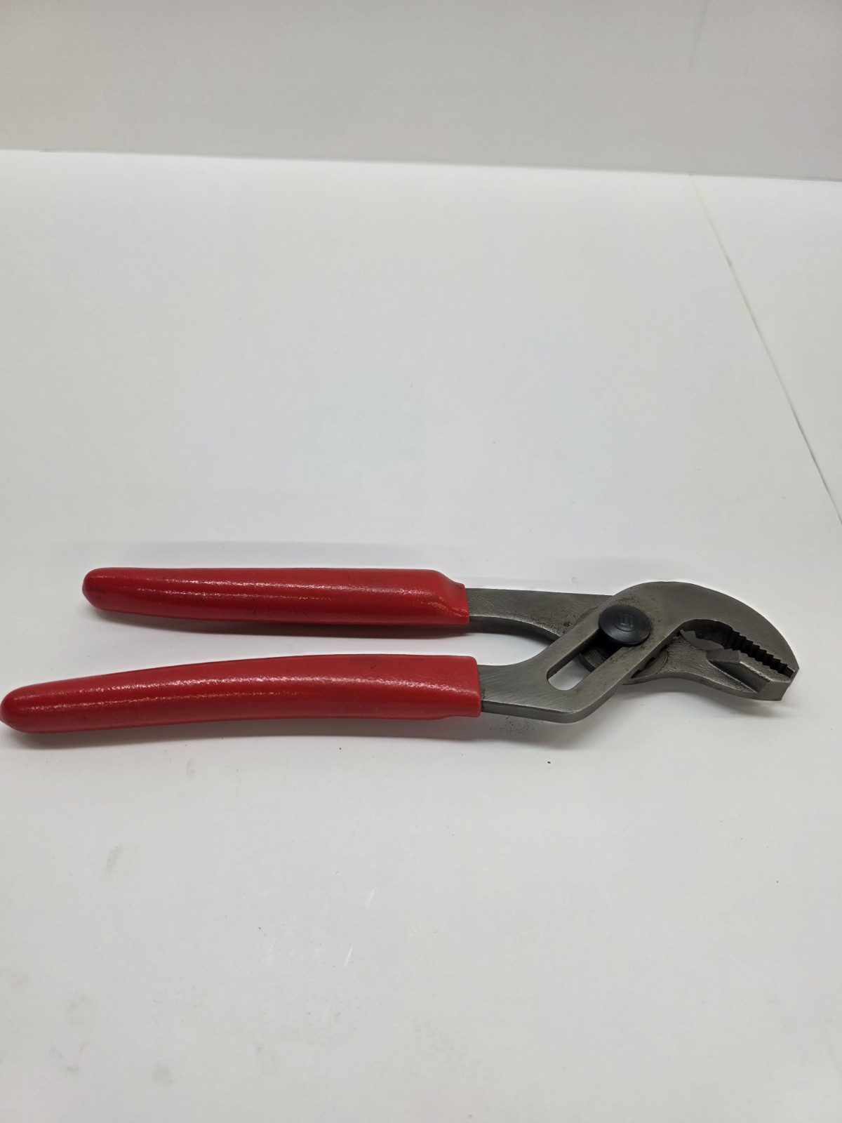 Snap-On 91ACP 9" Adjustable Joint Interlocking Channel Pliers Red Handle Used