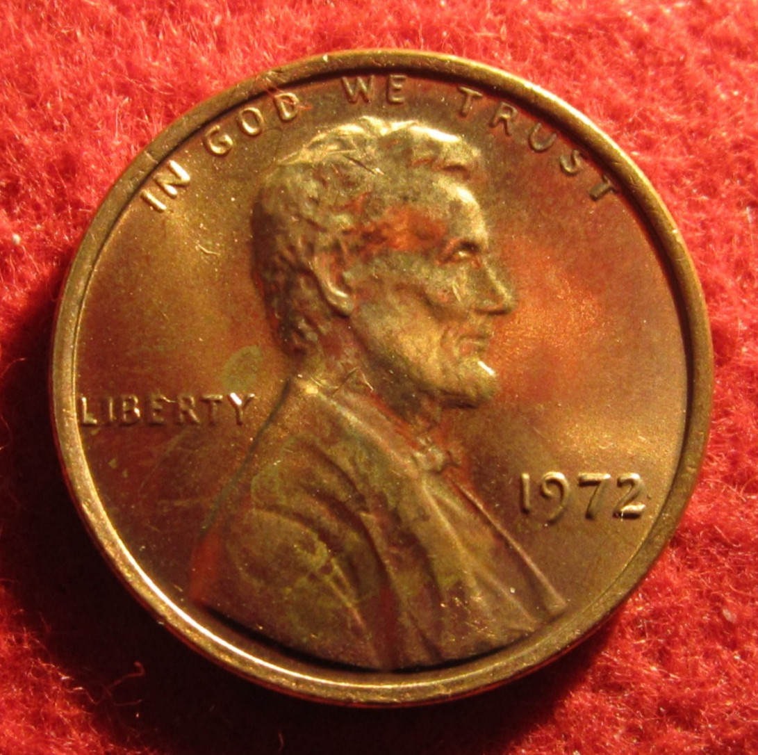 1972 (P) Lincoln Memorial Cent/Penny - Uncirculated - Red - Actual Coin C1269