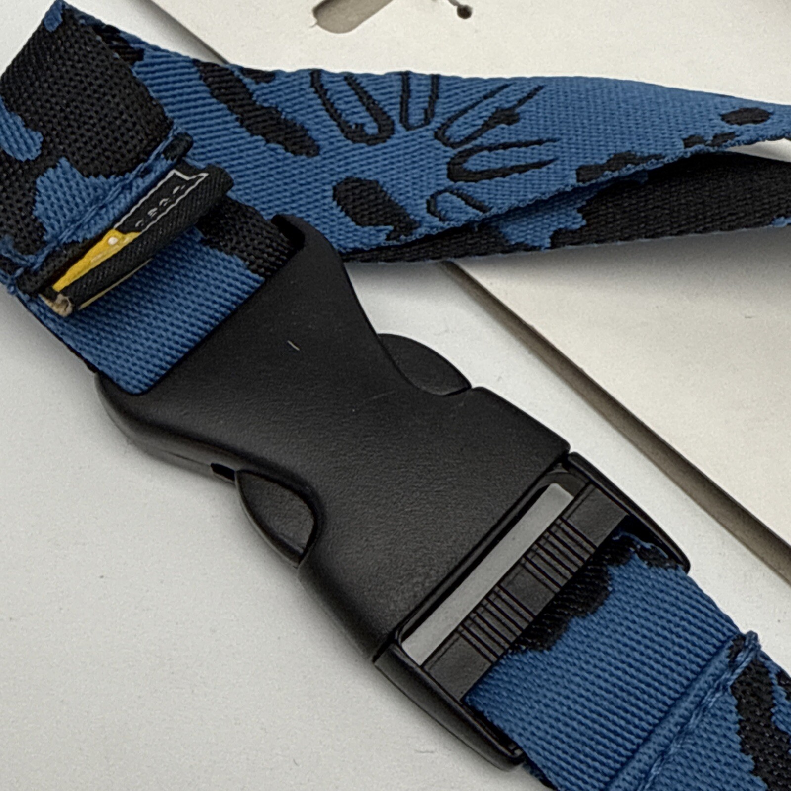 Case Logic SLY-2 Blue Neck Strap and Memory USB Thumb Drive Pouch