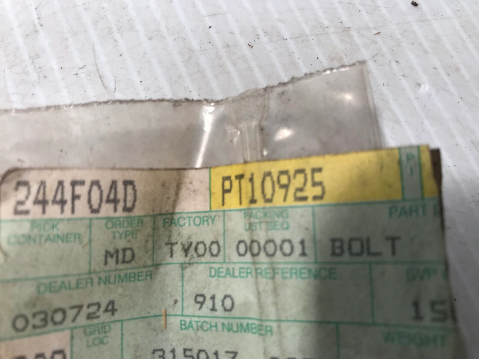 PT10925 GENUINE John Deere BOLT