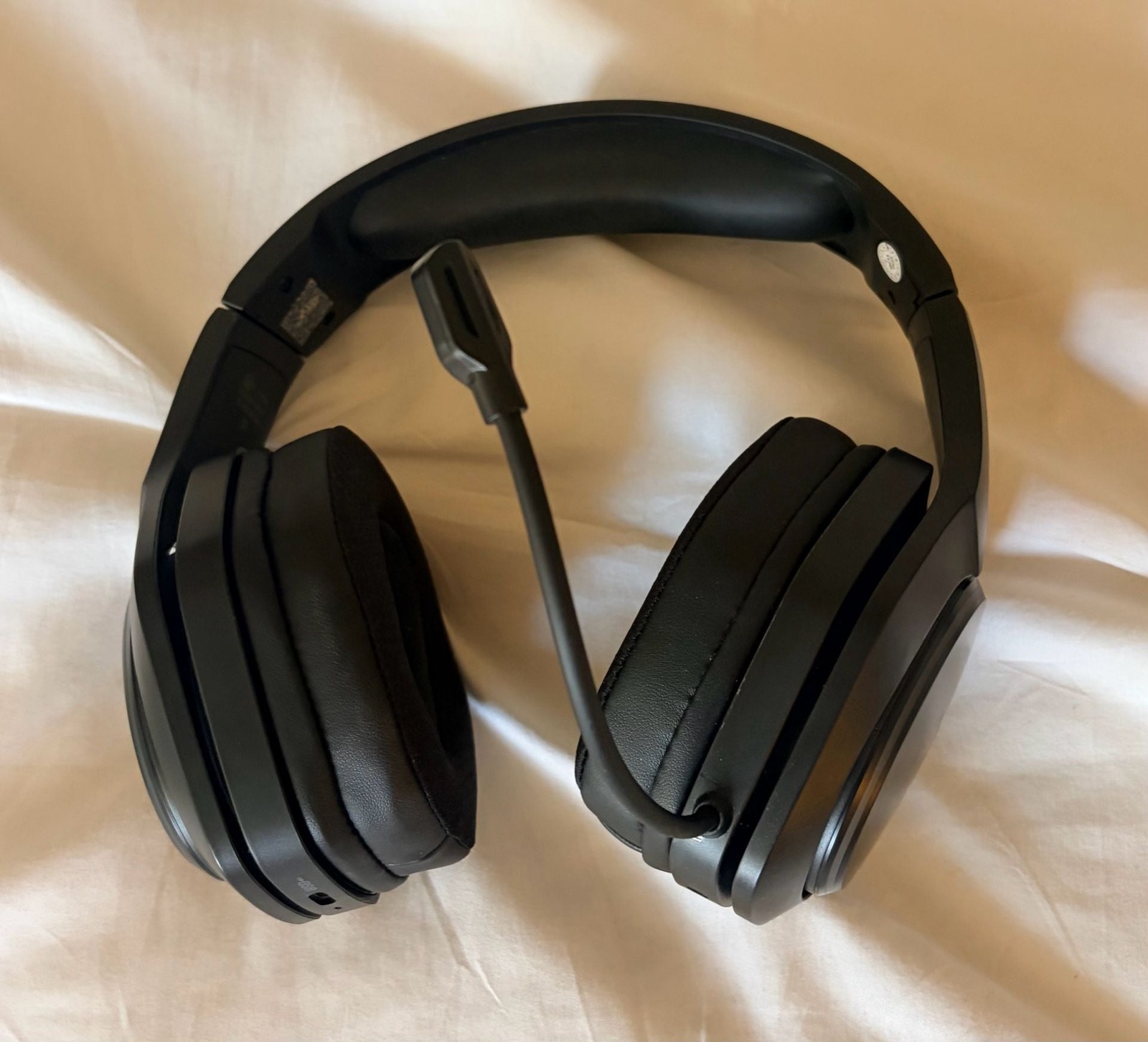 Tatybo WT01 Wireless Gaming Headset with Noise Cancelling Microphone