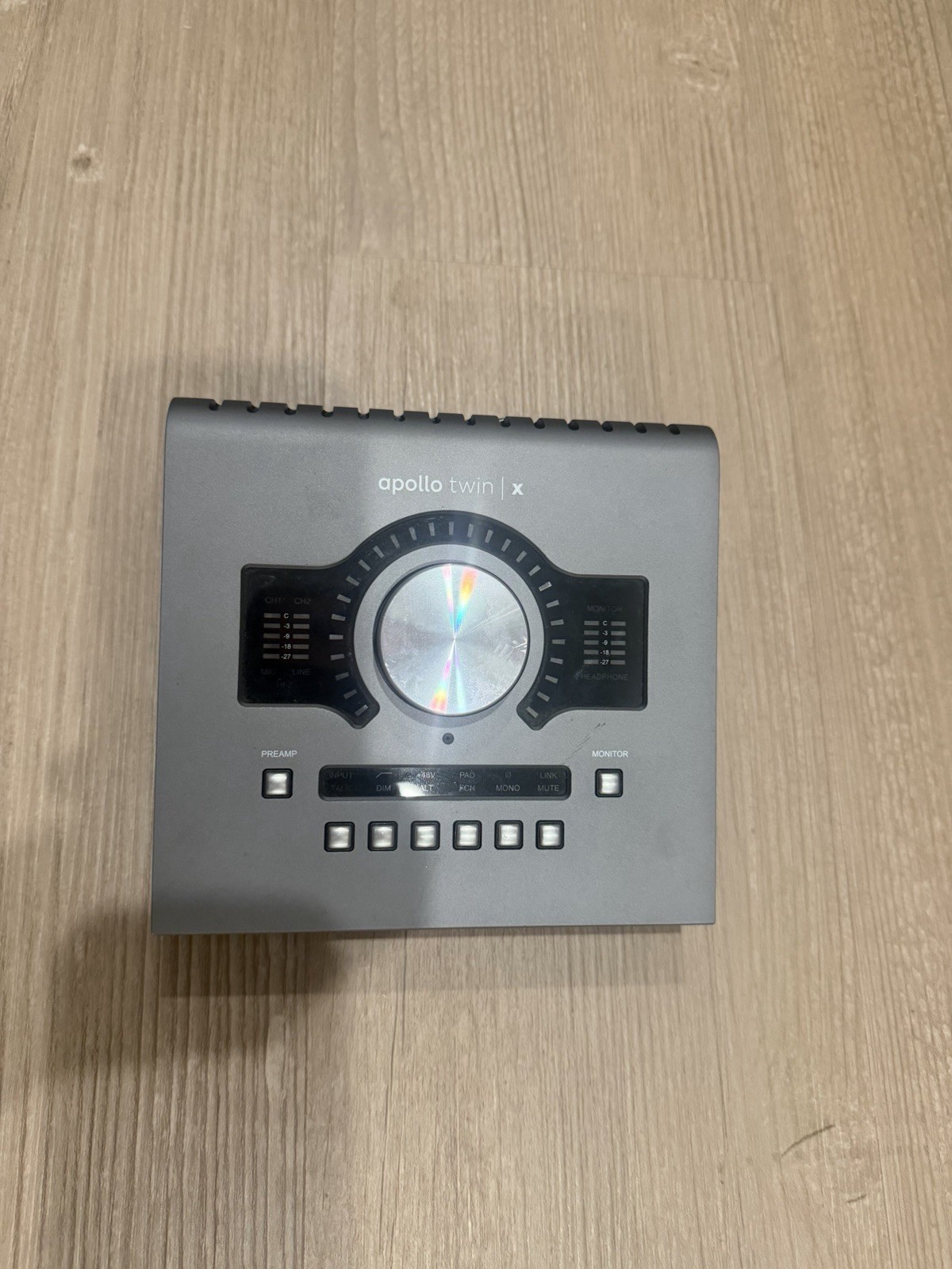 Universal Audio Apollo Twin X Quad Core Thunderbolt Interface 2 Mic Phantom
