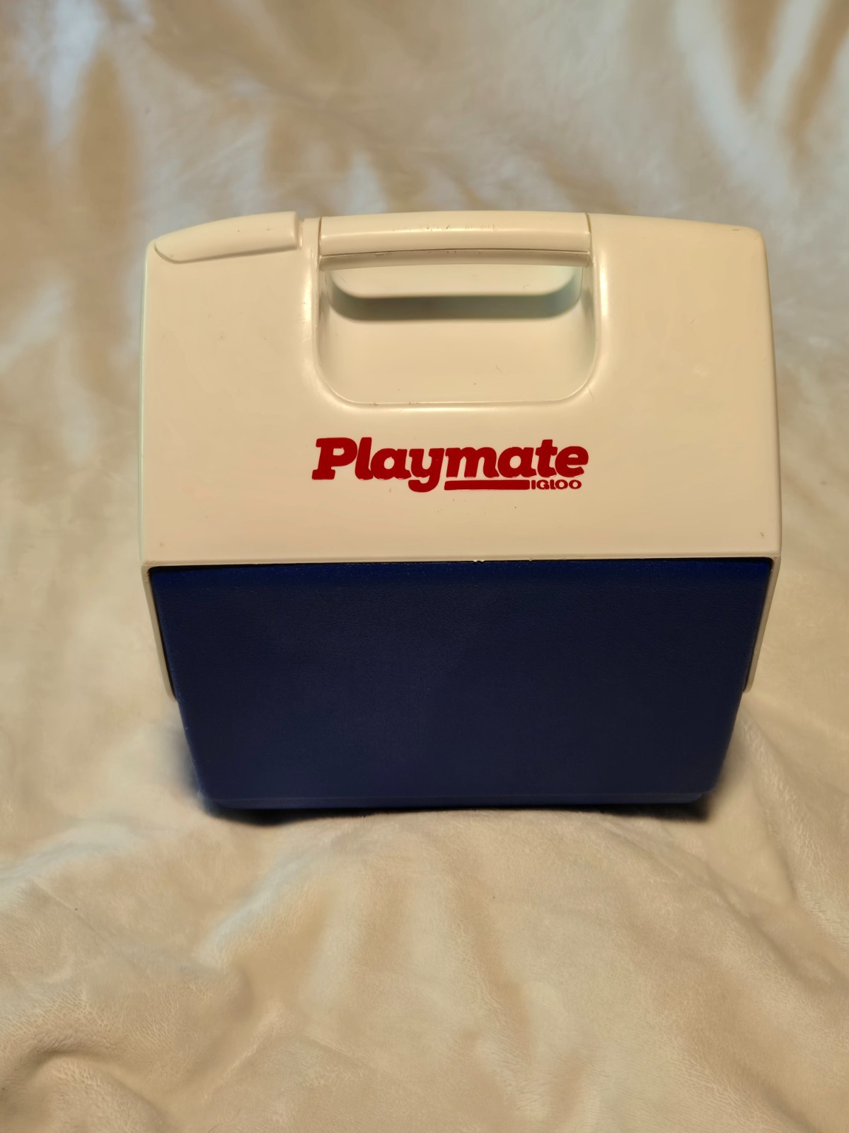 Igloo Playmate Pal 7 Qt Personal Sized Cooler Ocean Blue White 11.75 x 8.25 Inch