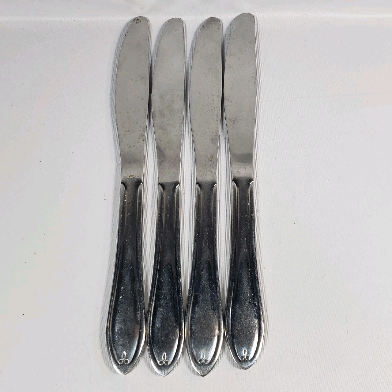 Oneida Temple Stainless Silverware Flatware Dinner Knives Set of 4 Replacements