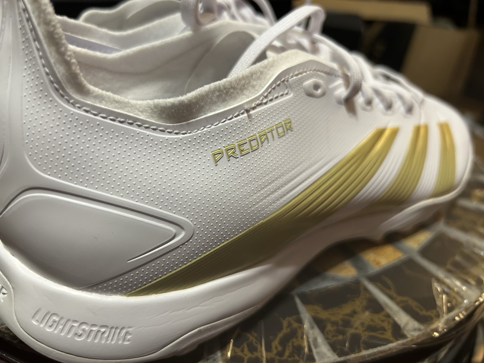Adidas Predator League IF6378 Mens 8.5  White Gold Metallic Soccer Cleats A4