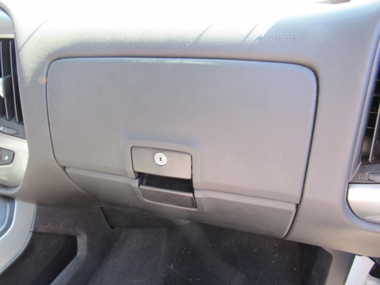 SILVERADO 1500 2018 Glove Box 1032050