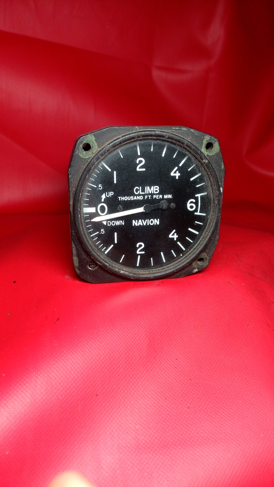 BENDIX  INSTRUMENT RATE OF CLIMB INDICATOR 6000FPM
