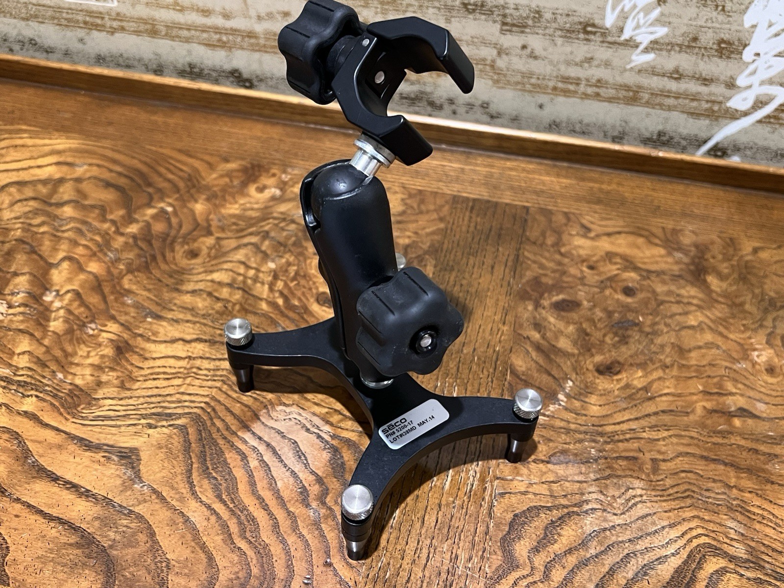 SECO 5200-17 Survey Mount Bracket & Socket Claw