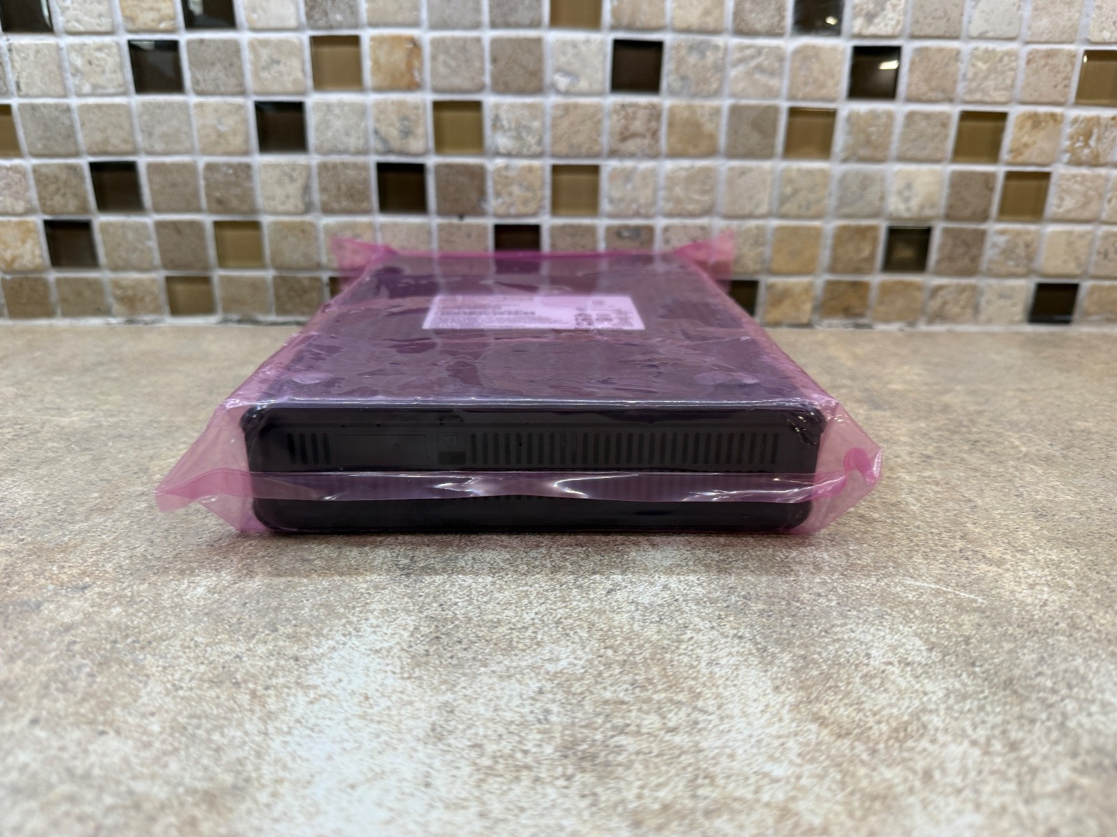 CHECK POINT V-80W 1550 NEXT GENERATION APPLIANCE WiFi