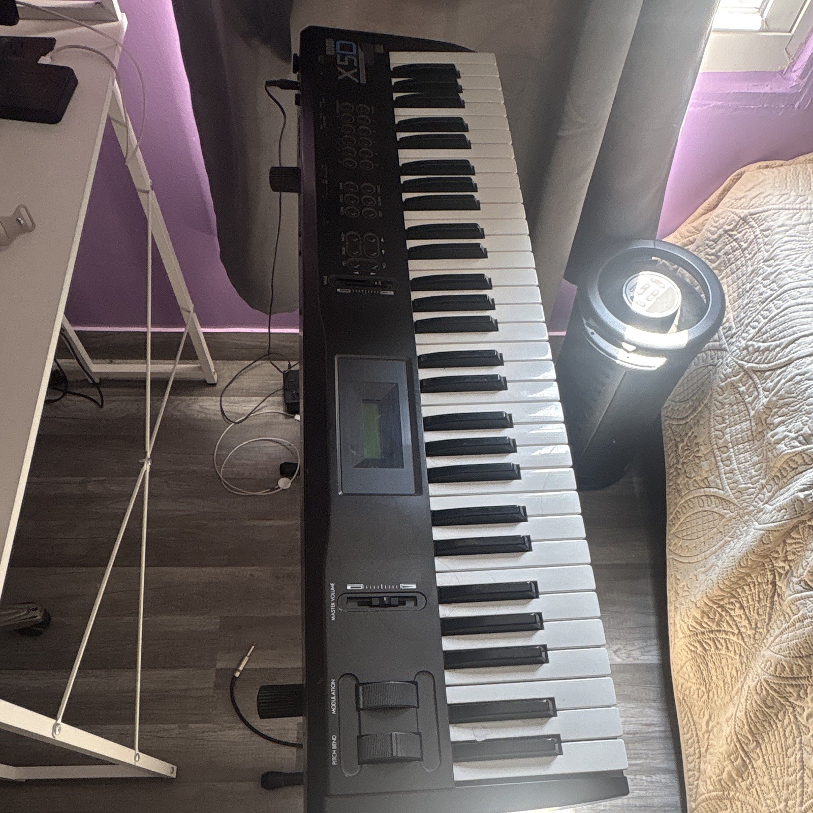Korg X5D 61-Key Digital Keyboard Synthesizer w/ Pitch & Mod Wheels