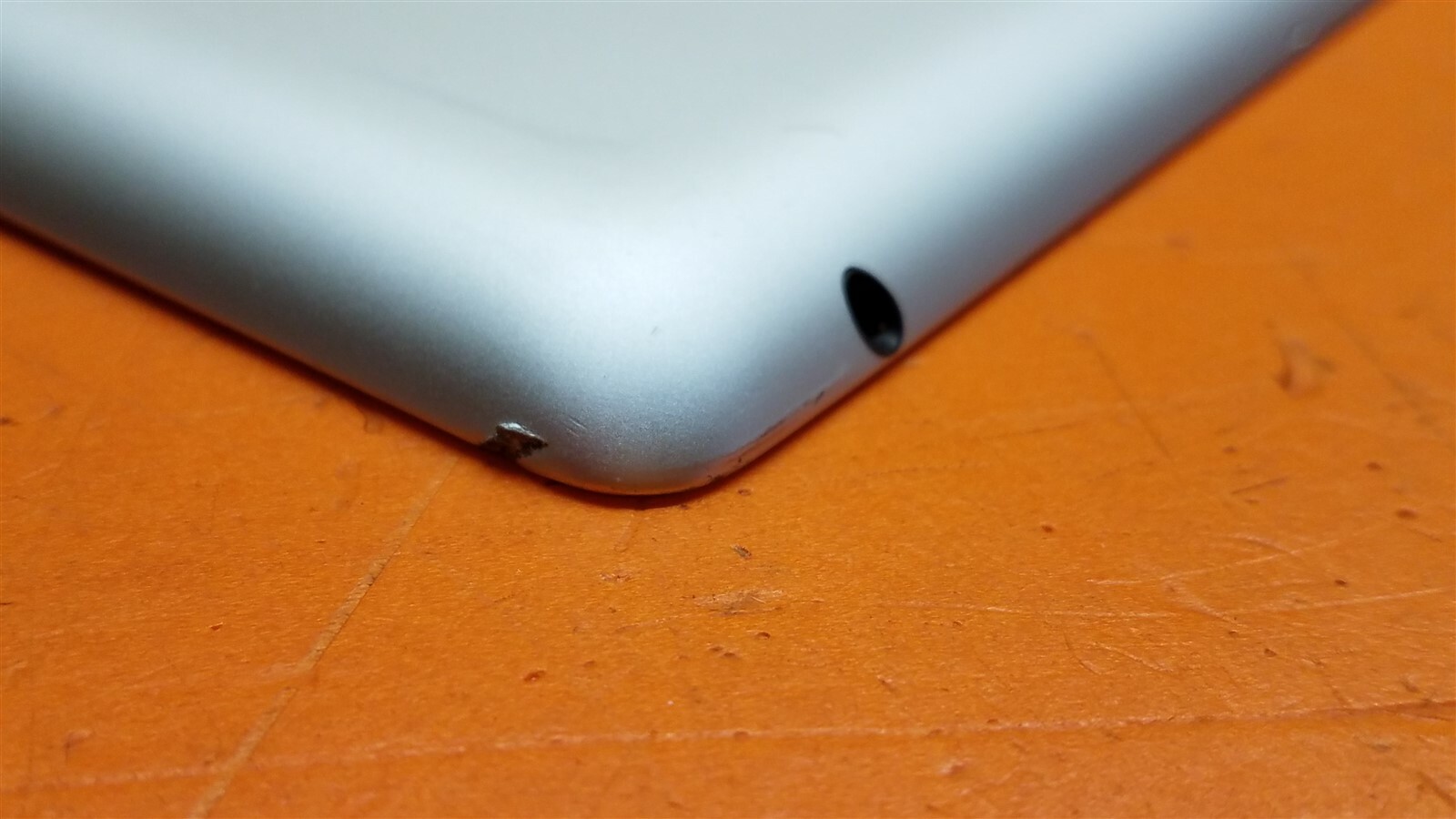 ⭐️⭐️⭐️⭐️⭐️ **AS IS** Apple iPad A1416 Tablet 16GB Silver **BOOT LOOPS**