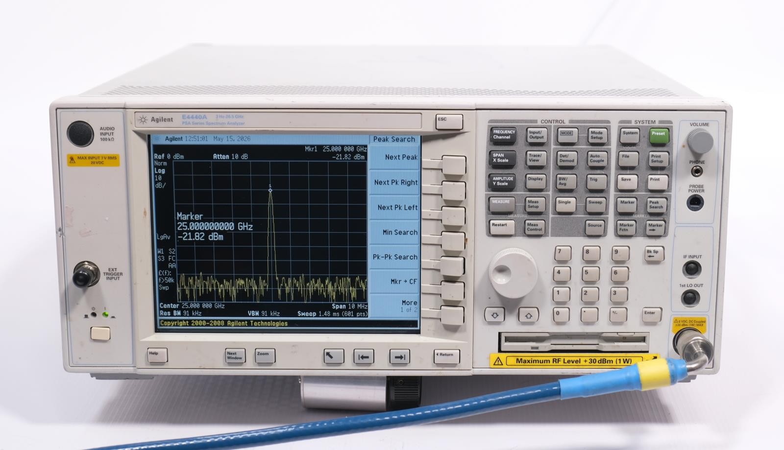 AGILENT E4440A PSA Series 3Hz to 26.5GHz Spectrum Analyzer OPT 111 115
