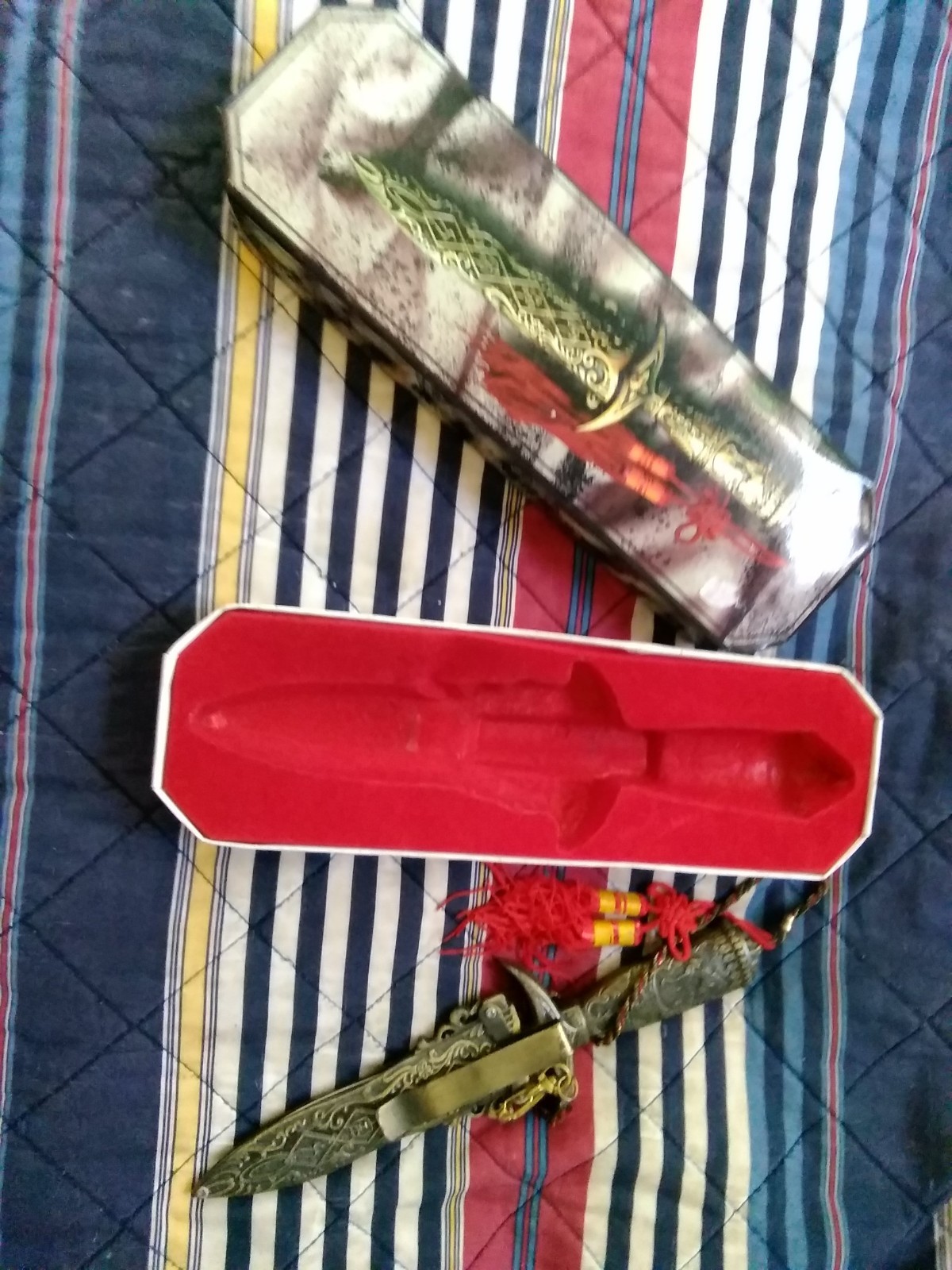 Decorative traditional chinese dagger