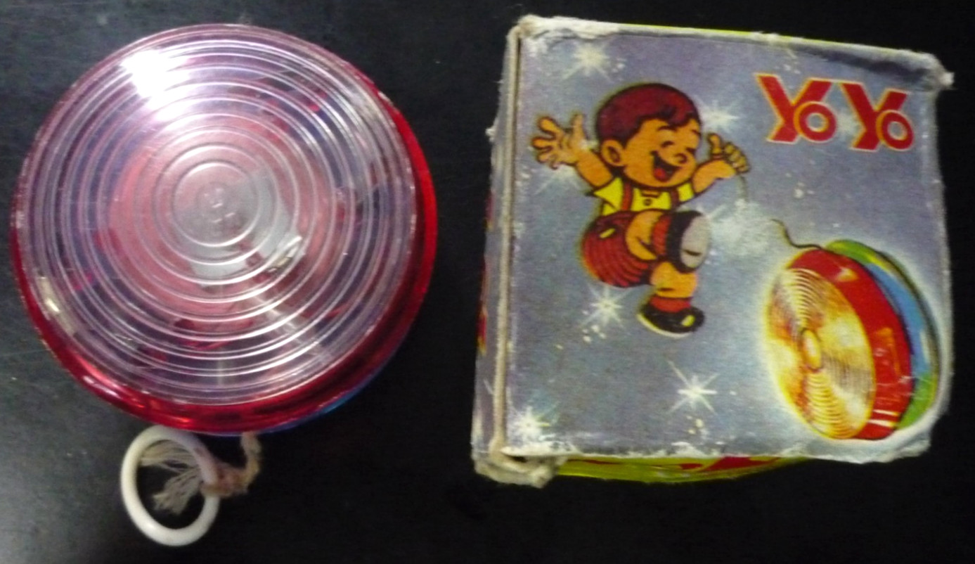 Vintage Light Yo Yo YC028 Made in Taiwan With Box RED/BLUE Maspion