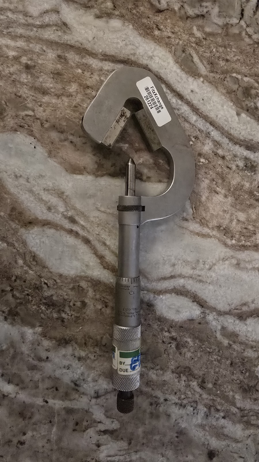 CALIBRATED STARRETT V MICROMETER .0001 " NO. 483 261224
