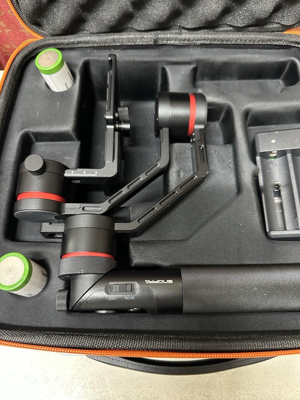 Snoppa rotatable Handle Kylin M, 3-axis Handheld Gimbal stabilizer up to 4 lbs