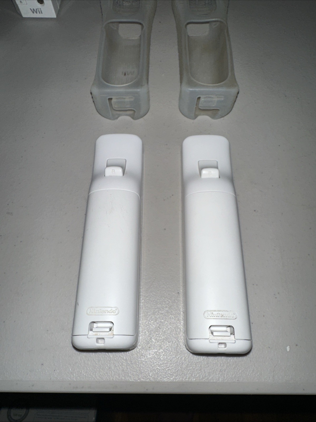 Nintendo Wii Game Console RVL-001 + 2 Remotes - 2 Player Bundle (No Sensor Bar)