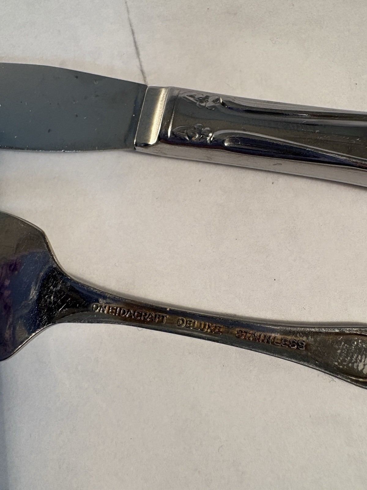 ONEIDA CHATEAU CHILDS FORK AND KNIFE - STAINLESS SILVERWARE