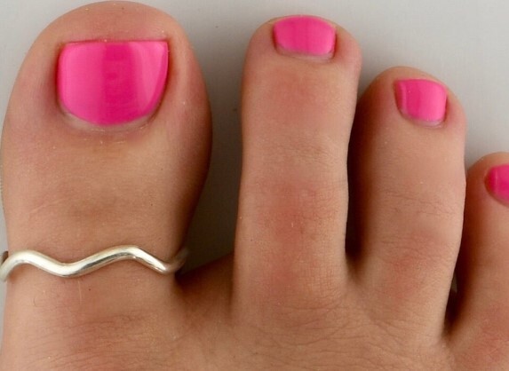 Ladies Big Wavey Adjustable Toe Ring White Gold Plated Solid Metal 925 Silver