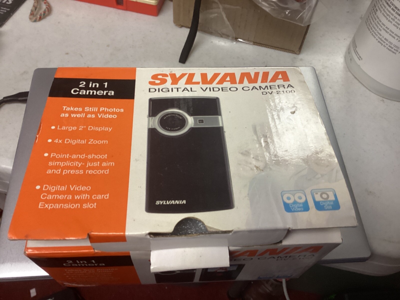 Sylvania DV-2100 2 In 1 2 Inch Display Pocket Digital Video Camera
