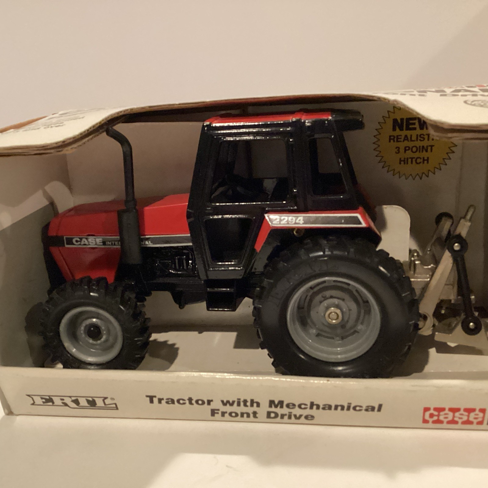 Vintage Case IH ERTL 1:32 Scale 2294 MFD Diecast Tractor With Front Wheel Assist