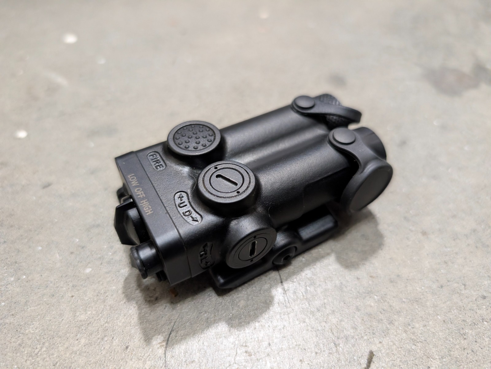 Holosun LE117-IR Titanium INFRARED Laser Sight w/QD Picatinny Mount- LE117IR