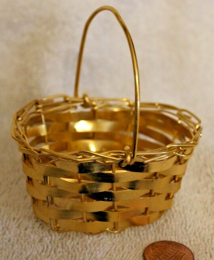 Aluminum Gold Mini Basket for Crafts or Easter oval D