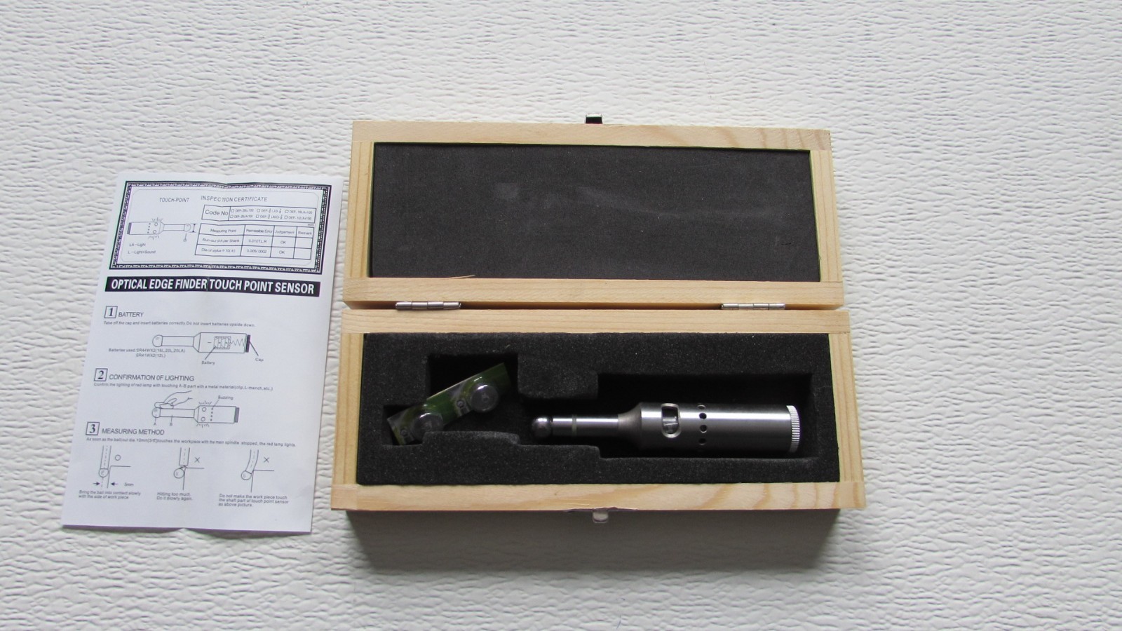 ELECTRONIC EDGE FINDER