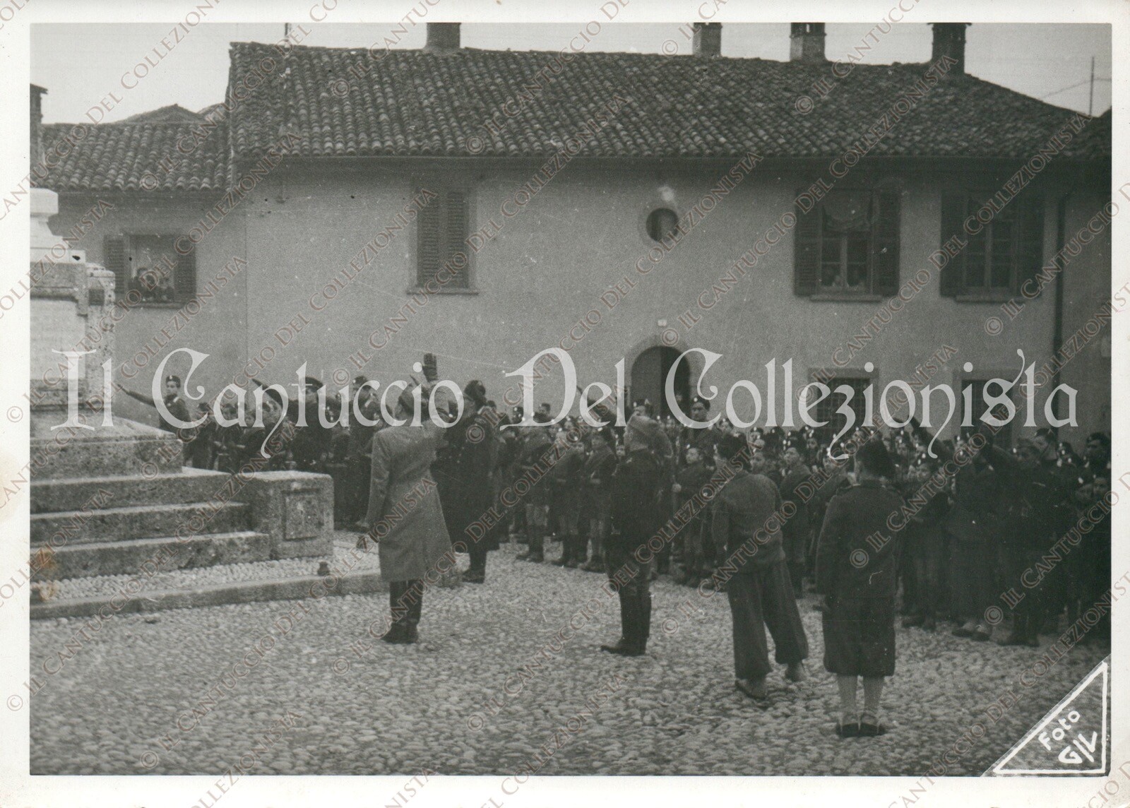 VENTENNIO Folla con BALILLA Saluto Monumento Fotografia militare GIL
