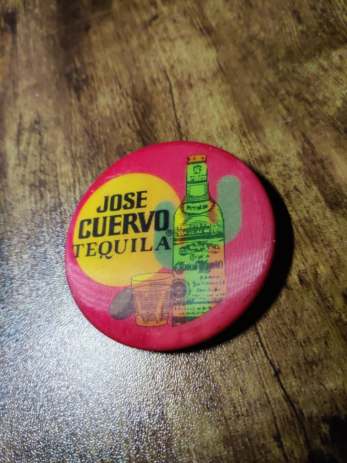 VINTAGE Jose Cuervo Tequila Flicker Pin 1988: Ships Today.