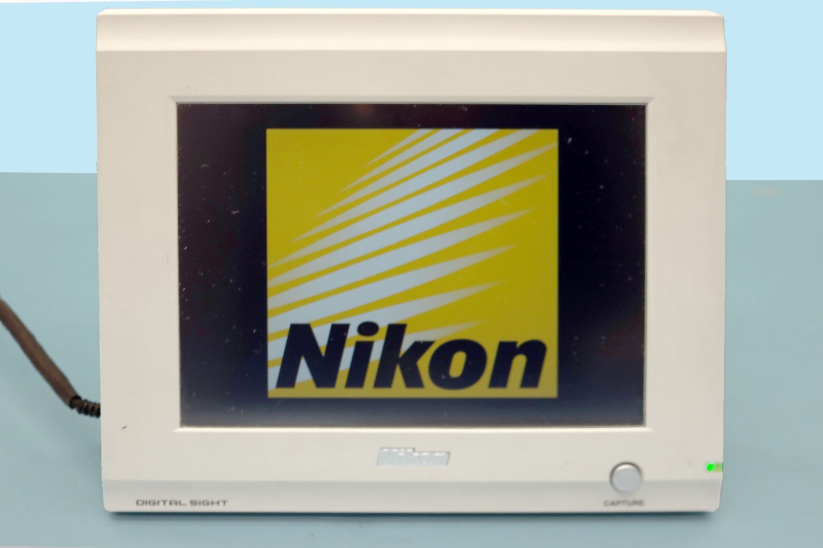 Nikon Digital Sight DS-L2 microscope camera controller