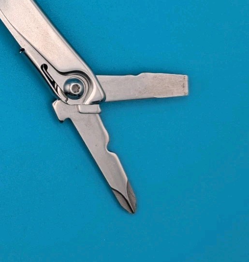 Leatherman Rev 3.8" Multi-Tool, Stainless!