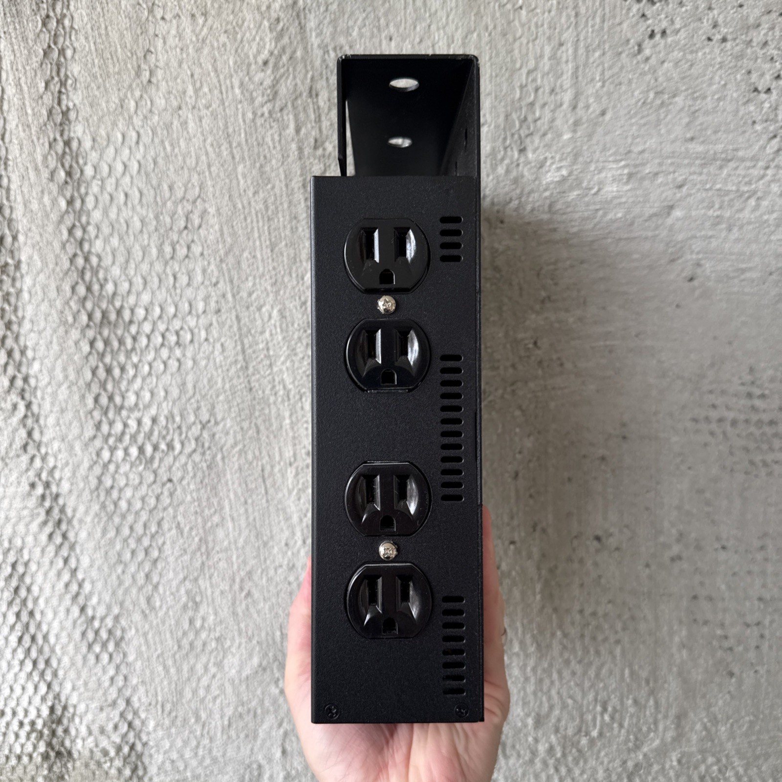 Leviton D4DMX-MD5 4-Channel Programmable Dimmer Pack READ DESCRIPTION