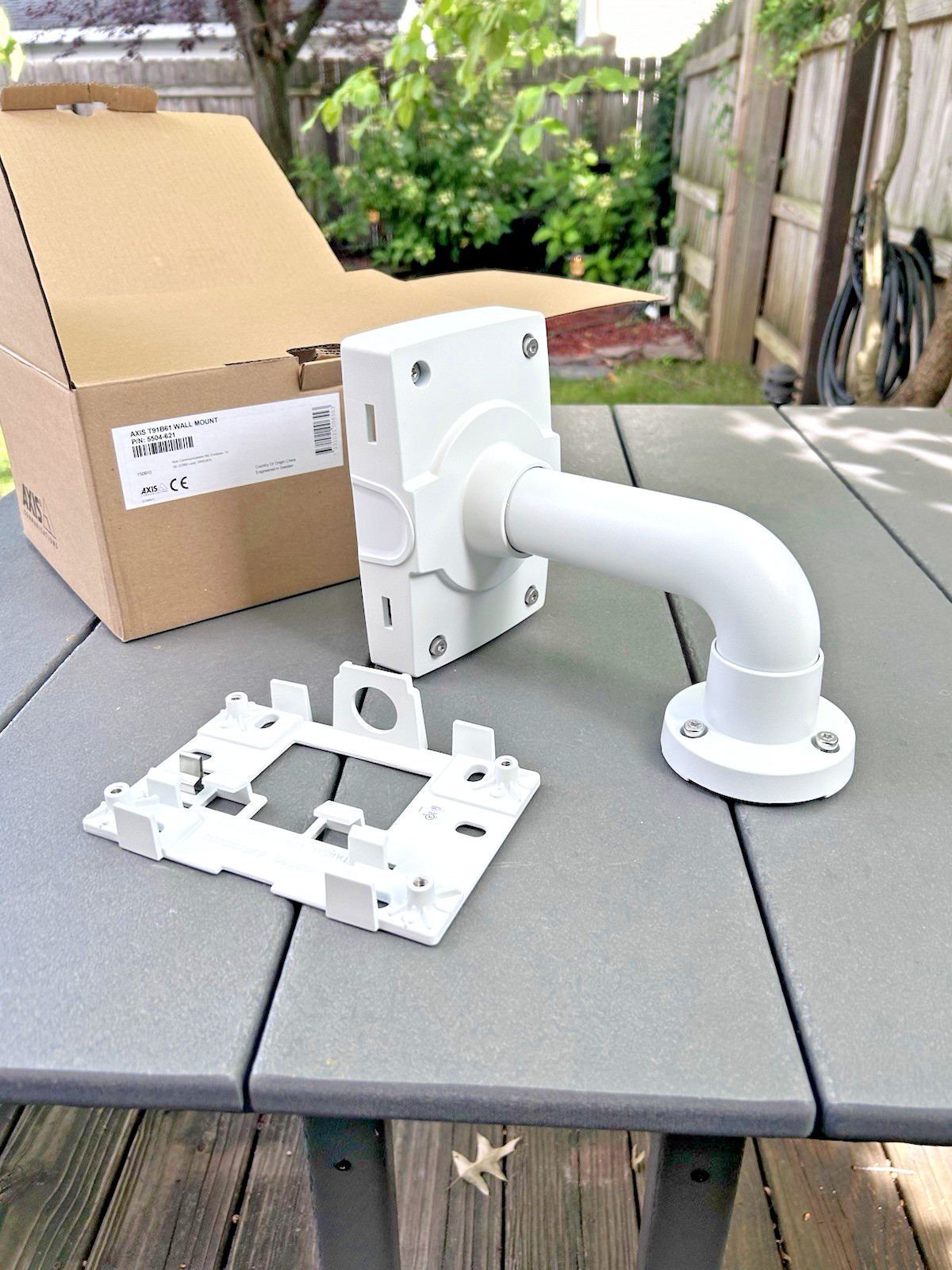 NEW Axis 5504-621 T91B61 Security Camera Mounting Bracket for  P55 & Q60