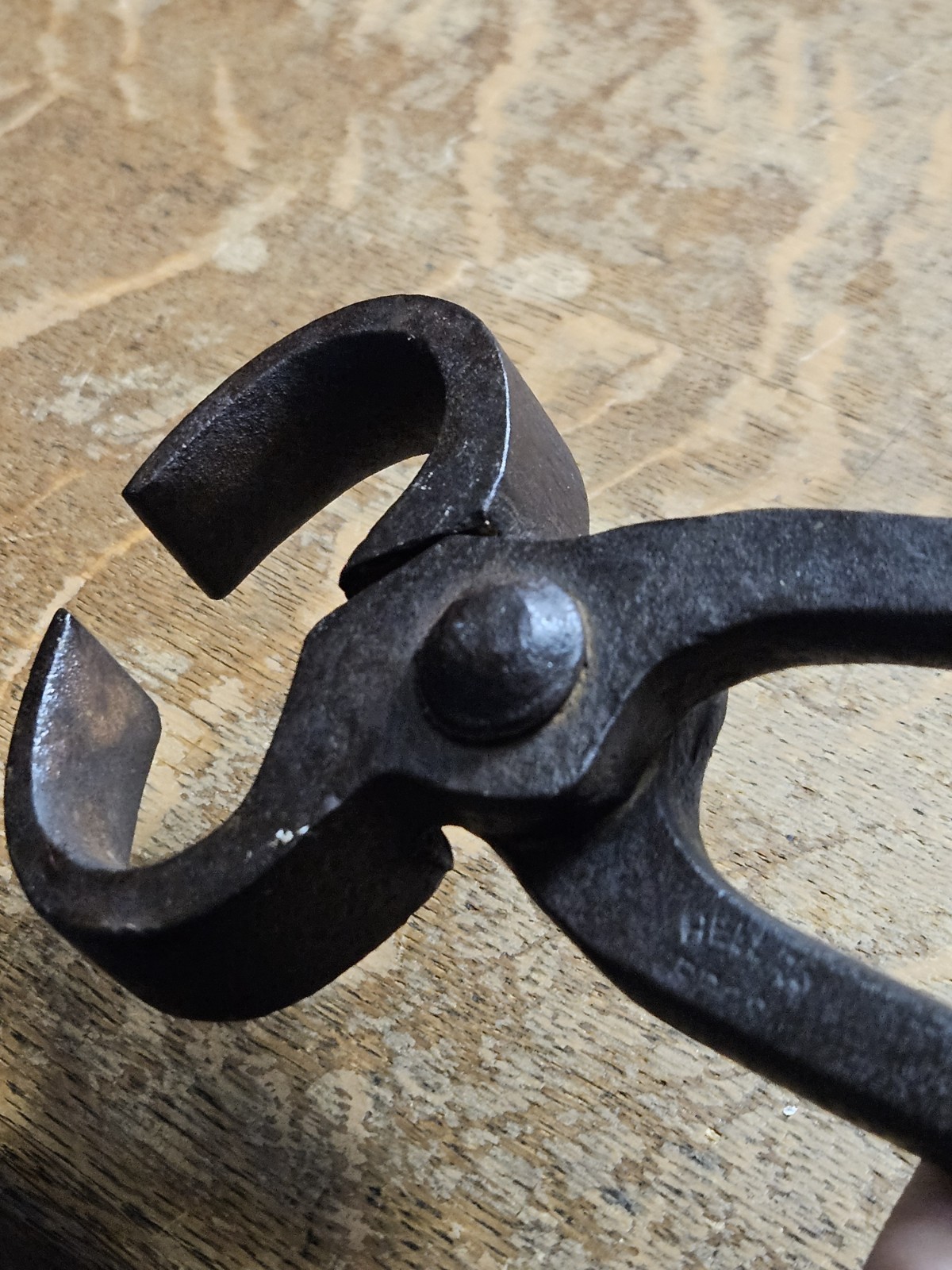 Late 1800s Hammered Pivot Farrier Pincers Heller Bros New Jersey Wrought! Mint!