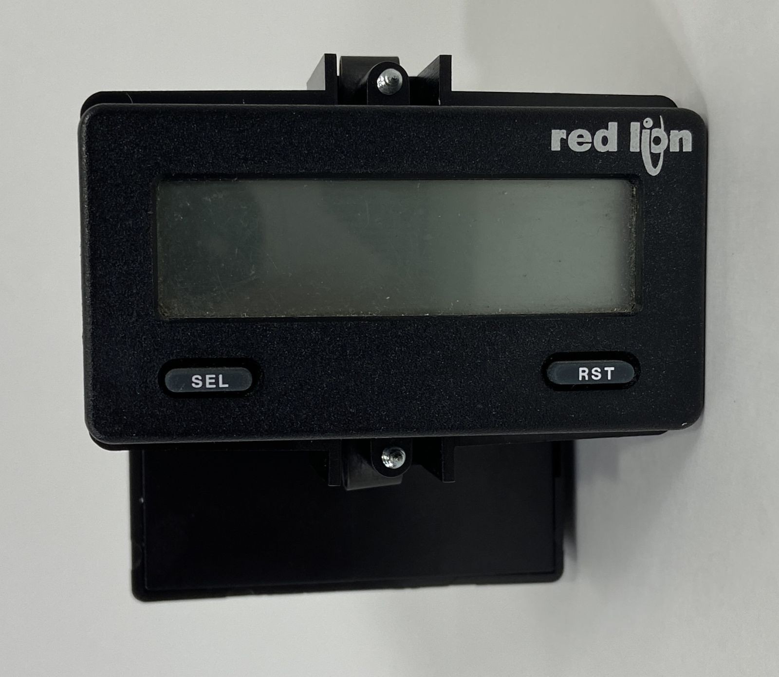 Red Lion Controls CUB5R000 / MLPS1 Panel Mount 8-Digit LCD Counter 9-28VDC