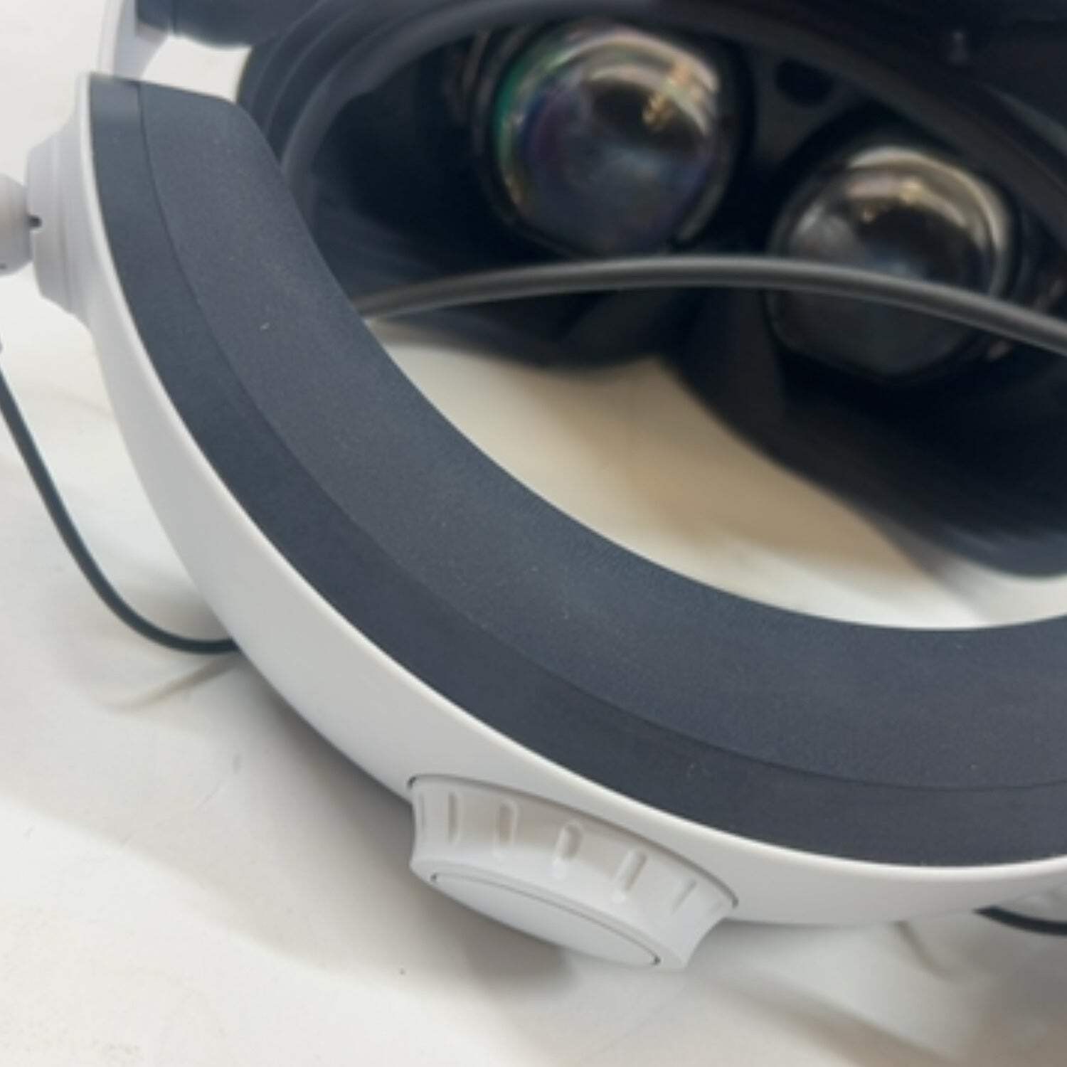 Sony PlayStation 5 PS5 Virtual Reality VR2 Headset White CFI-ZVR1