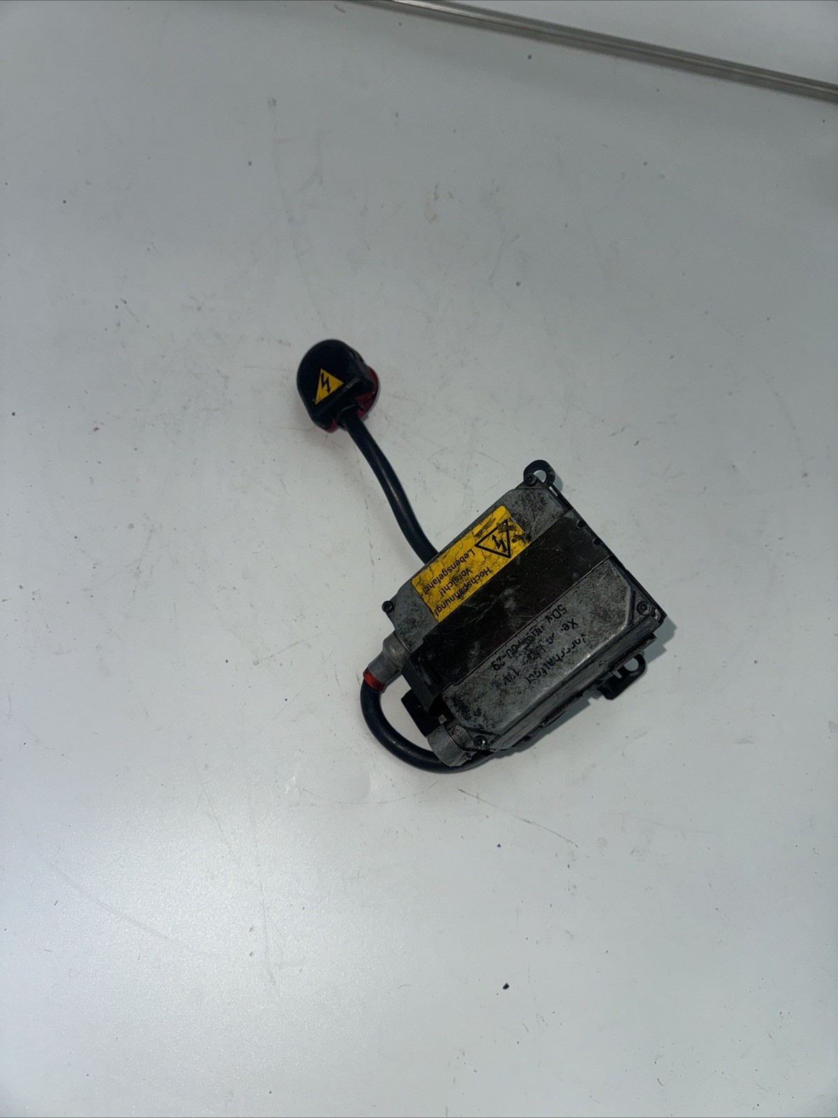 04 05 06 BMW 325i RH FRONT BALLAST HID CONTROL MODULE