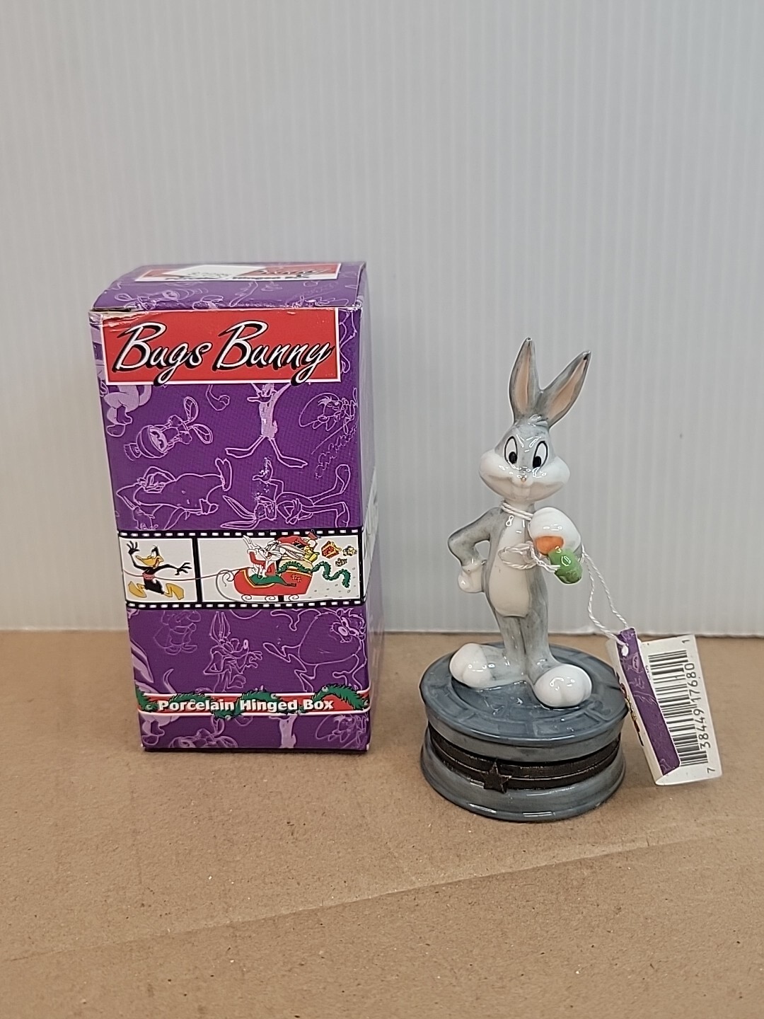 Bugs Bunny Porcelain Hinged Box. (Open Box)