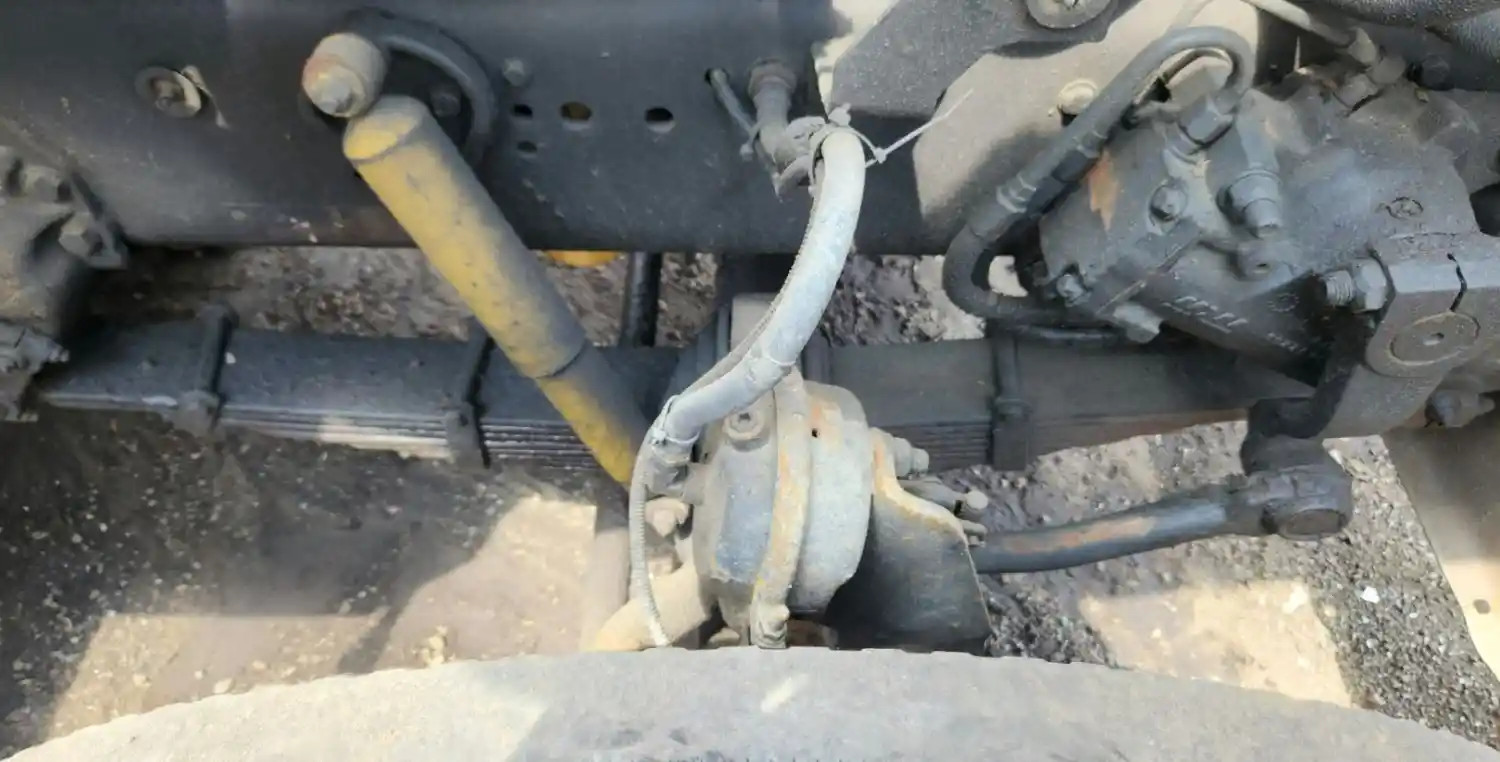 (Used) 1997 Ford LT9000, FRONT LEAF SPRINGS Front Leaf & Springs  P-53049