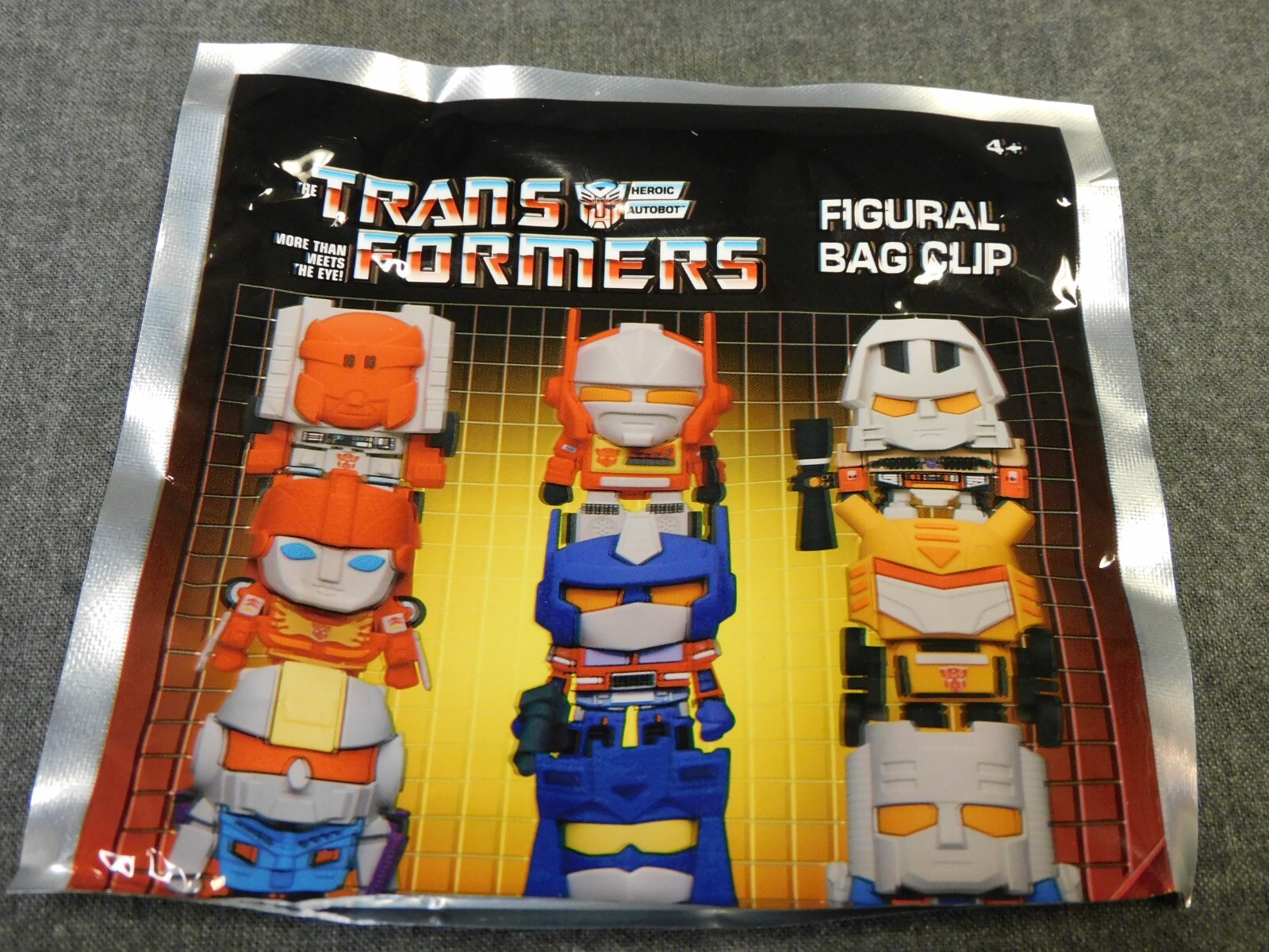 Transformers NEW * Astrotrain Clip * Blind Bag 40th Anniversary Monogram