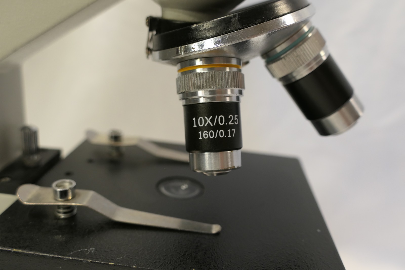Nasco Compound microscope SB24173