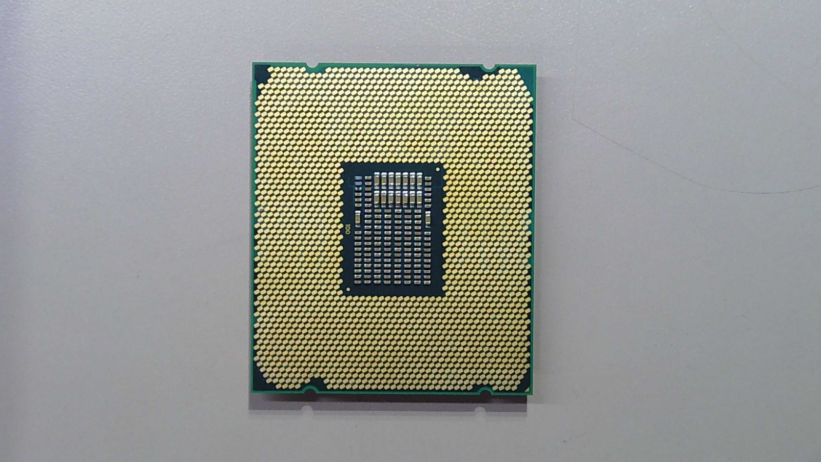 Intel Core i9-7920X Desktop CPU X-series Processor 16.5M Cache, up to 4.30 GHz