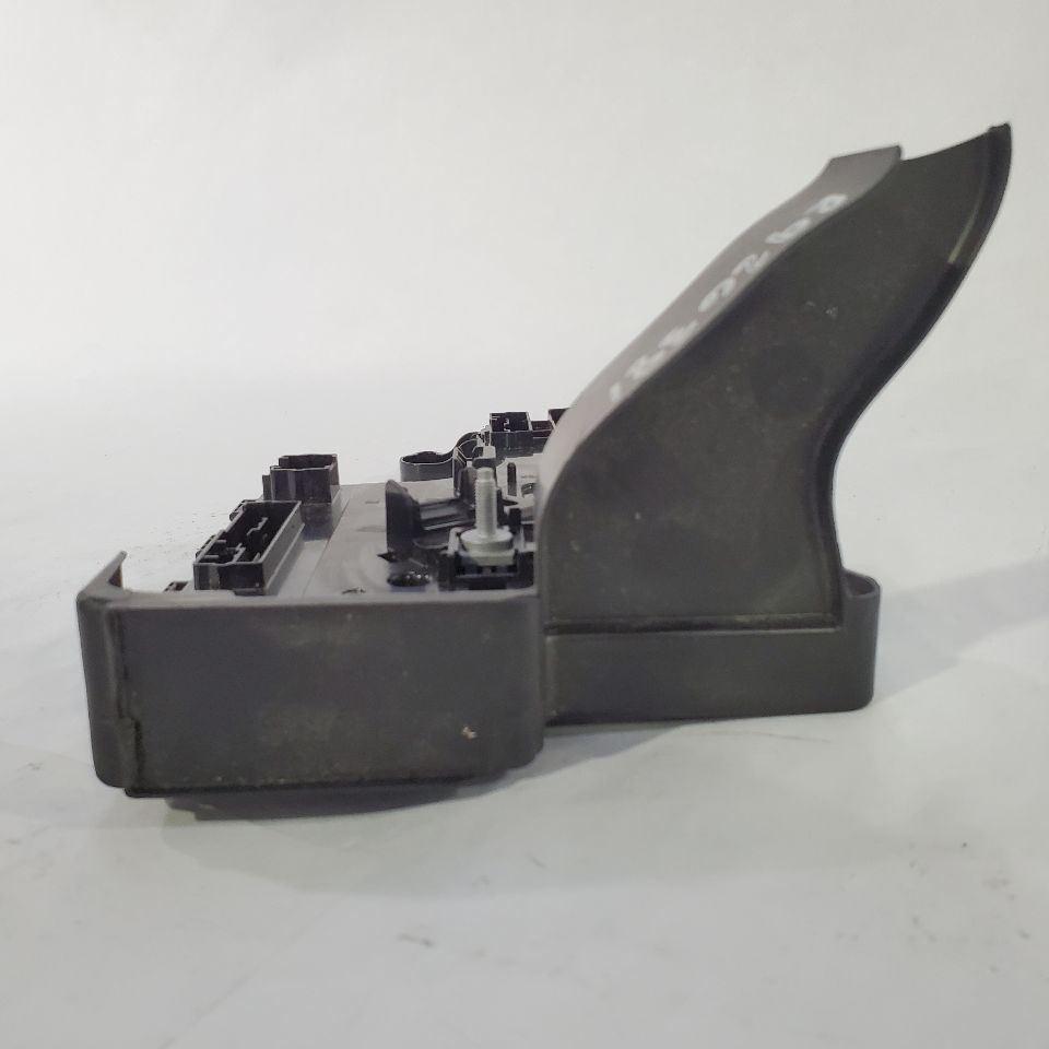 2020 Tesla Model 3 OEM Front Right Low Voltage BCM Control Module 1100340