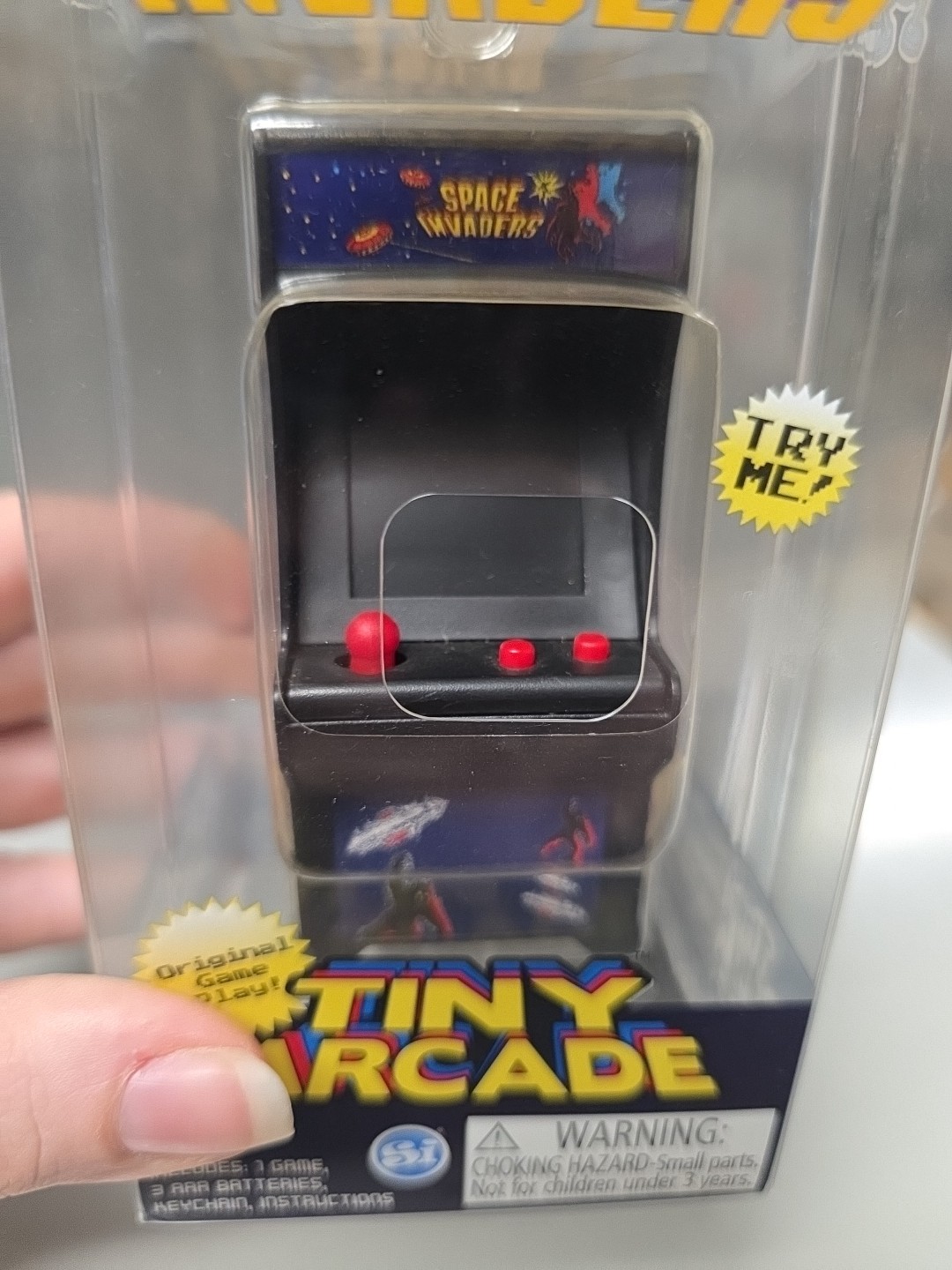 2017 Worlds Smallest Tiny Arcade Space Invaders Miniature Game WORKS